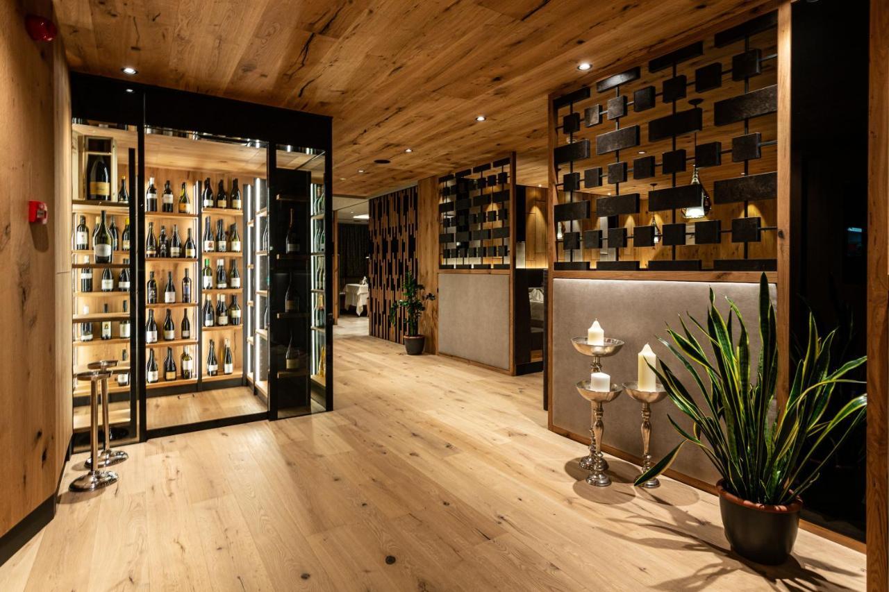 Hotel Arkadia - "Adults Only" كورفارا إنْ بادِيا المظهر الخارجي الصورة